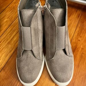 Gray wedge sneakers